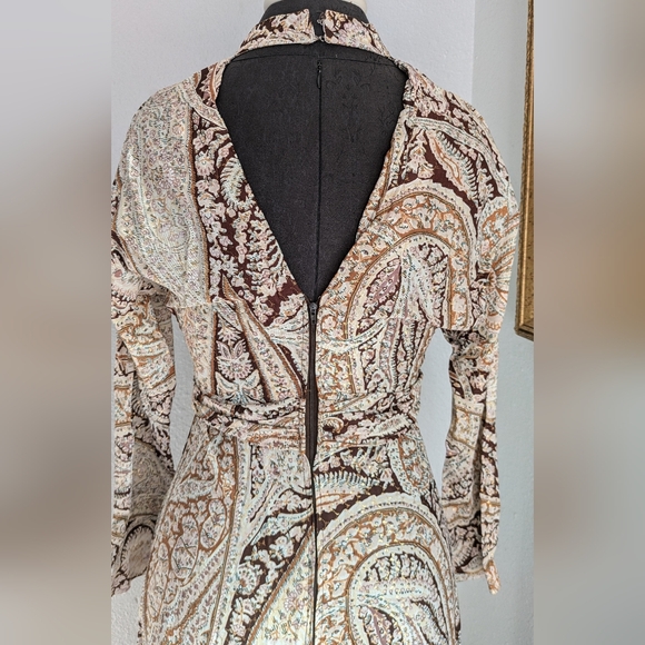 Beautiful 1970's Lurex Paisley Floral Hostess Maxi Dress - Picture 11 of 15